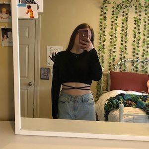 Princess Polly black long sleeve cross top NWT